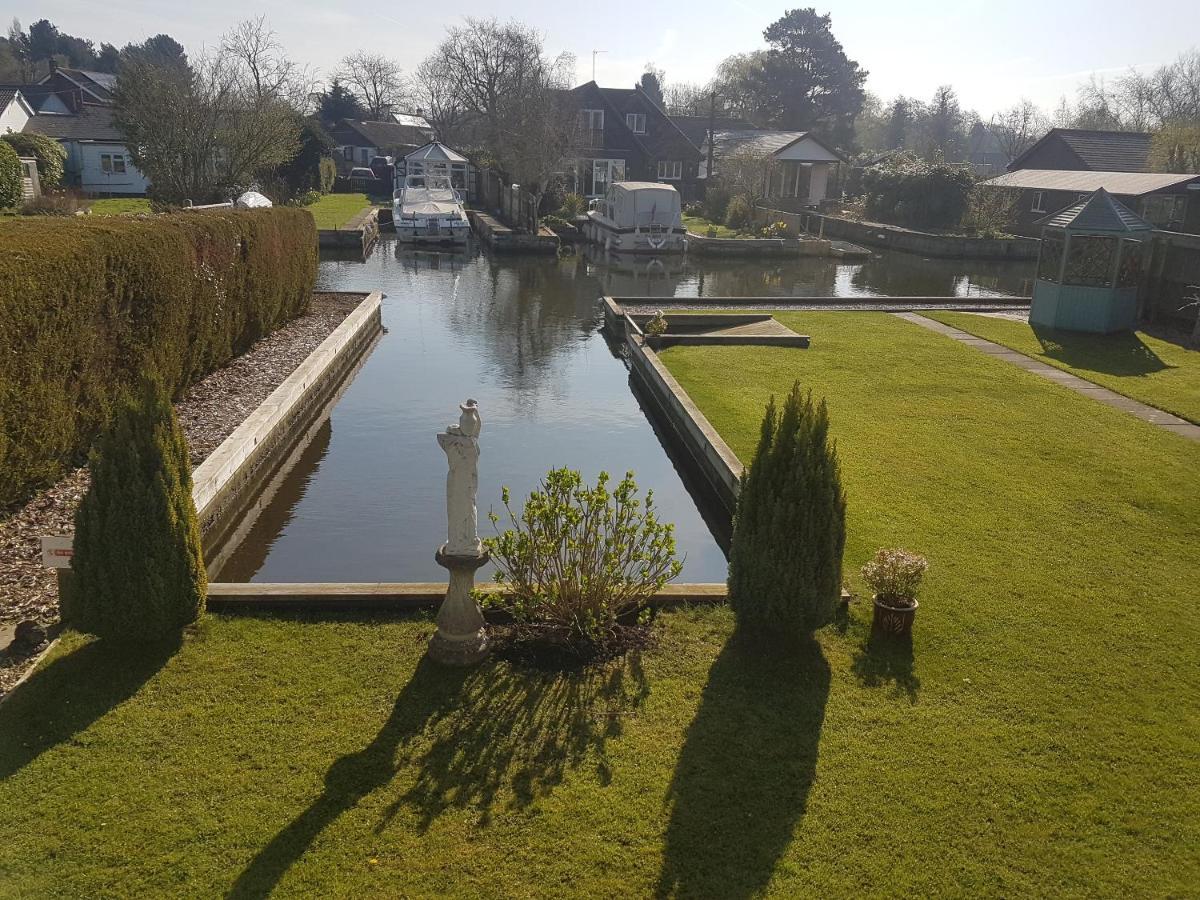 The Willows Wroxham Kültér fotó
